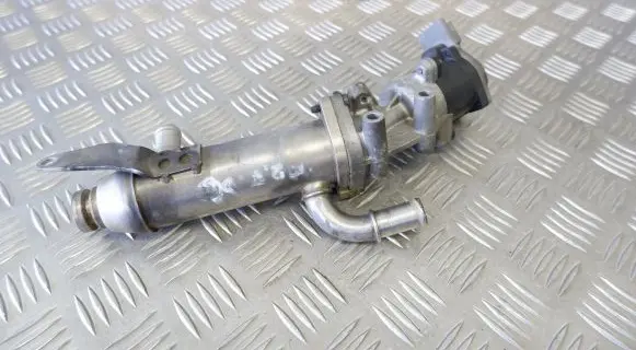 Jaguar XF X250 EGR valve 4R8Q9Y493AN 4R8Q9D475AC