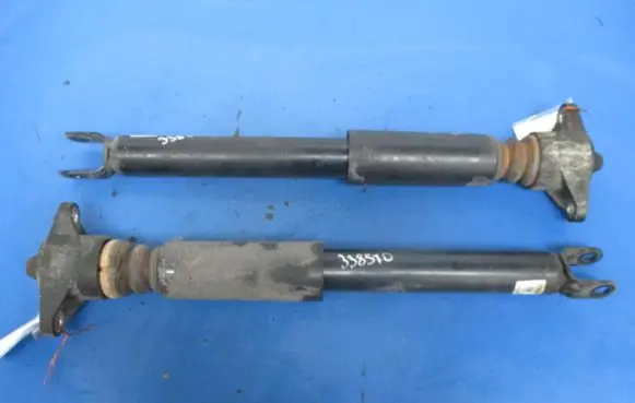 Hyundai i30 Rear shock absorber/damper 55311-AXXXE