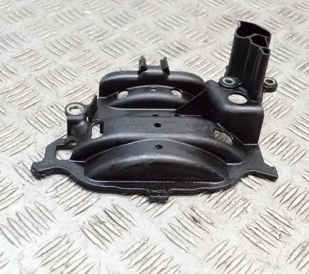 Volkswagen Golf V Other engine bay part 06D103623A