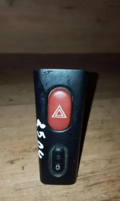 Renault Laguna I Hazard light switch
