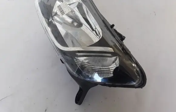 Dacia Sandero Headlight/headlamp 260601236R
