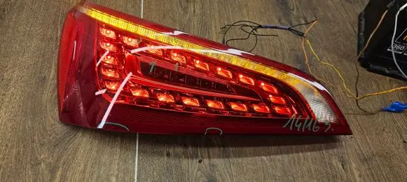 Audi Q5 SQ5 Rear/tail lights 8R0945093A AU416T2