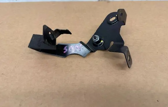 Dacia Sandero III Holder (bracket) SAN3WSPOR3 242397989R