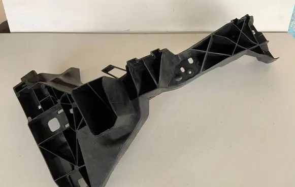 Audi Q7 4M Headlight/headlamp mounting bracket 4M0805607B
