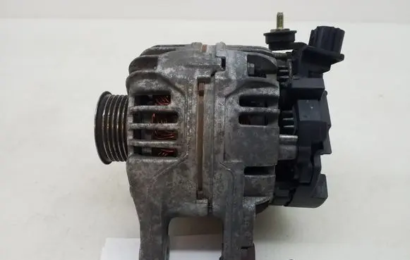 Toyota Corolla E120 E130 Generator/alternator 270600D030
