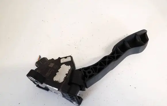 Toyota Avensis T270 Accelerator throttle pedal 7811002022