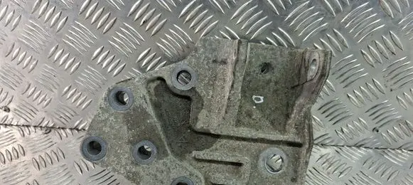 Land Rover Evoque I Engine mounting bracket BJ326P096AA