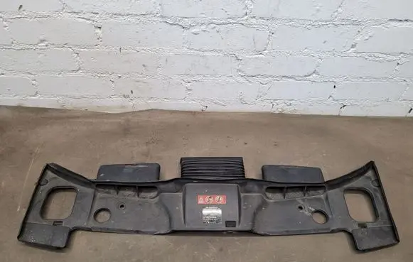 Radiator trim