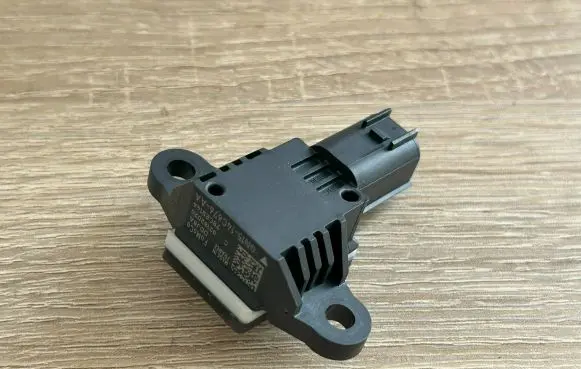 Ford Mustang VI Airbag deployment crash/impact sensor GN1514C676AA 2145646 5147636