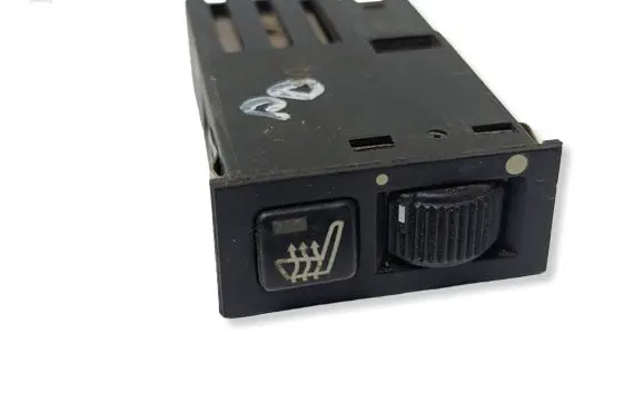 BMW 5 E39 Seat heating switch 8352259