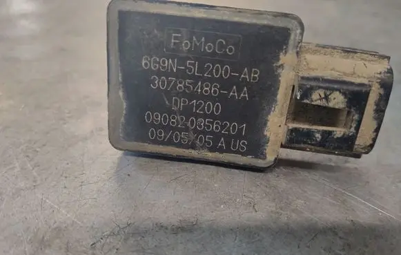 Volvo XC70 Exhaust gas pressure sensor 6G9N5L200AB 30785486AA 090820356201
