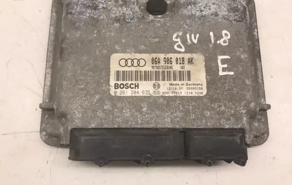 Audi A6 S6 C6 4F Engine control unit/module ECU 06A906018AK 0261204675
