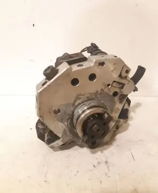 Volvo V70 Fuel injection high pressure pump 8642778