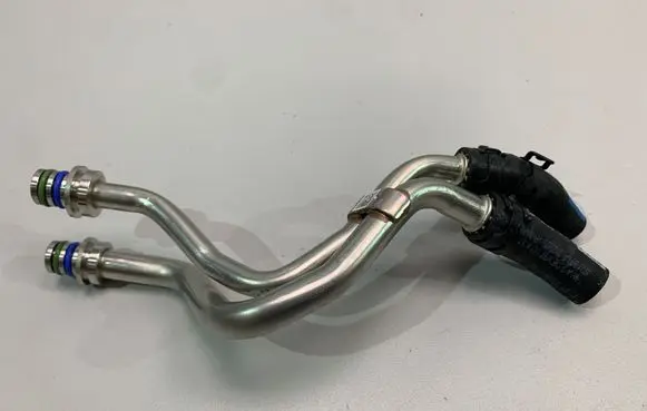 Audi A8 S8 D5 Fuel line/pipe/hose 059130300FB