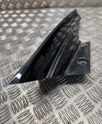Nissan X-Trail T32 Rear/tail light trim molding 960334CE0A