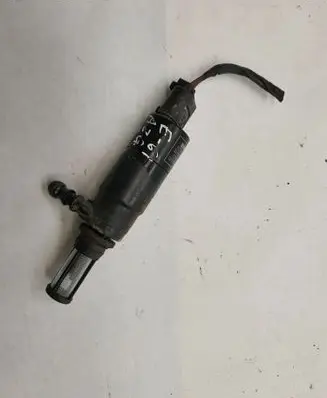 BMW 5 E60 E61 Headlight washer pump 8377430