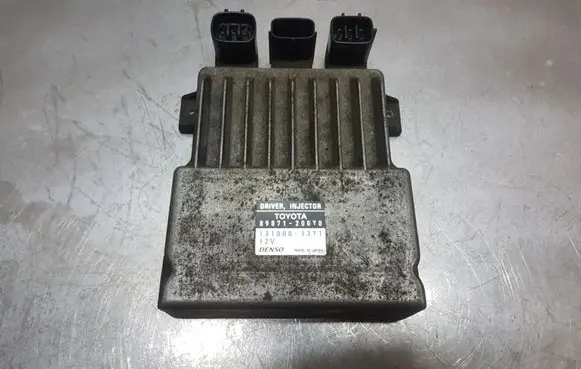 Lexus IS 220D-250-350 Fuel injection control unit/module 8987120070 1310001371