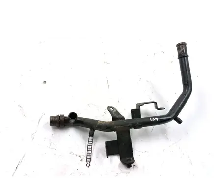 Volkswagen PASSAT B5 Engine coolant pipe/hose 028121065