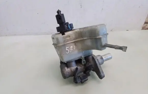 Volkswagen PASSAT B6 Master brake cylinder