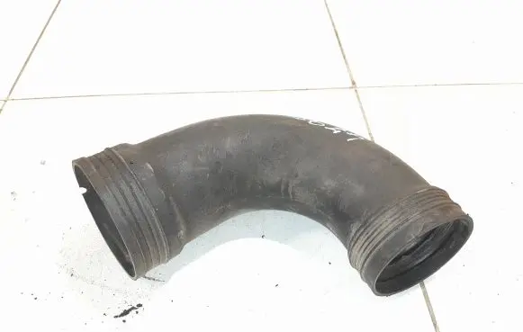 Iveco Daily 35.8 - 9 Air intake duct part 504134674