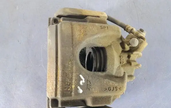 Peugeot 508 RXH Front brake caliper 