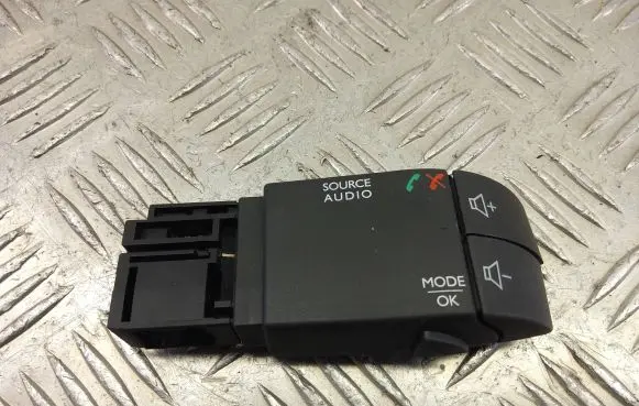 Renault Captur Multifunctional control switch/knob 255522448R