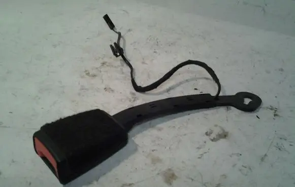 Audi A3 S3 8V Rear seatbelt buckle 8V0857755G