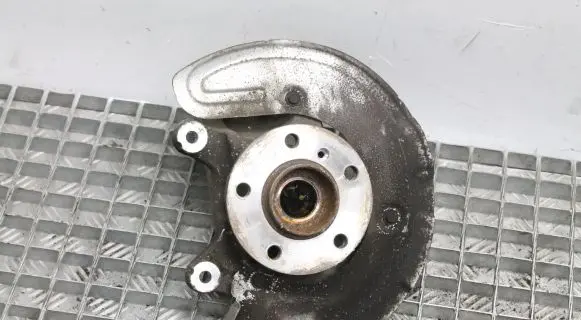 Mini One - Cooper F56 F55 Front wheel hub