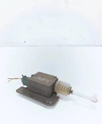 Audi A3 S3 8L Central locking motor 4B9962115 406204242