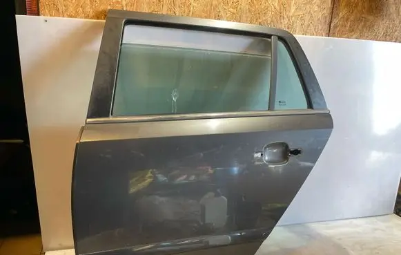 Rear door