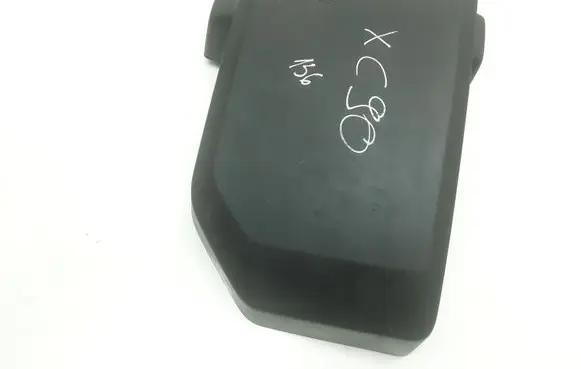 Volvo XC90 Air filter box cover 30680265