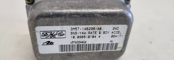 Volvo V50 ESP acceleration yaw rate sensor 3M5T14B296AB 10098501044 W576D24AG4