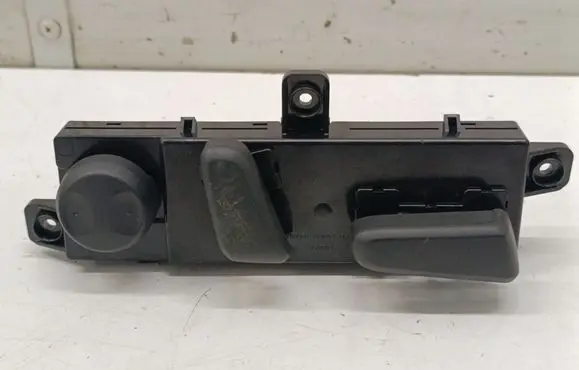 KIA Niro Seat control switch 