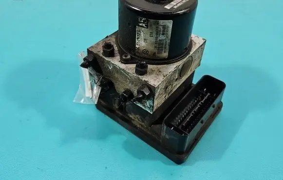 Volkswagen Golf IV ABS Pump 1J0614517G IMPRK1509288