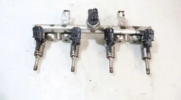 Citroen C4 III e-C4 Fuel main line pipe