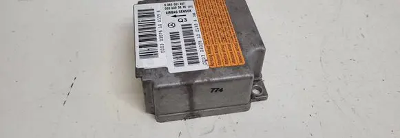 Mercedes-Benz Vaneo W414 Airbag control unit/module 0285001467 0028203826