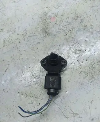 Audi A4 S4 B5 8D Air pressure sensor 0281002177