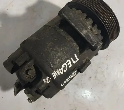 Renault Megane II Air conditioning (A/C) compressor (pump) 8200309193