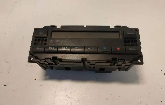 Volkswagen PASSAT B5 Climate control unit