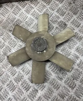 Audi 80 90 S2 B4 Fan impeller 3136613156