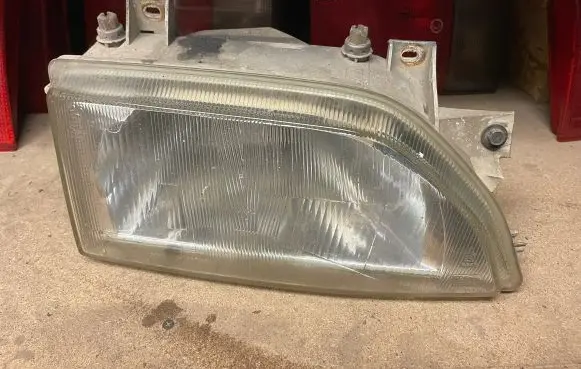 Ford Escort Headlight/headlamp PPGF30