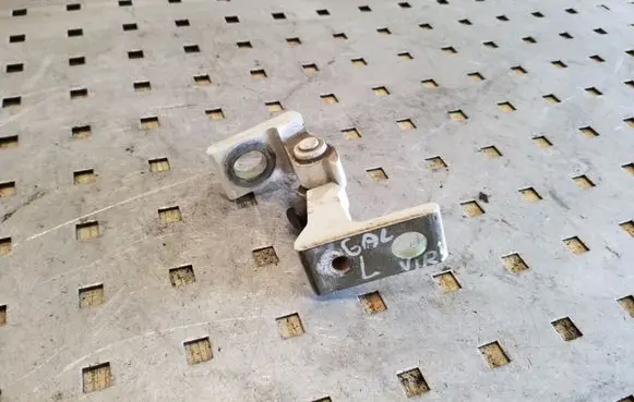 Skoda Superb B6 (3T) Rear door upper hinge