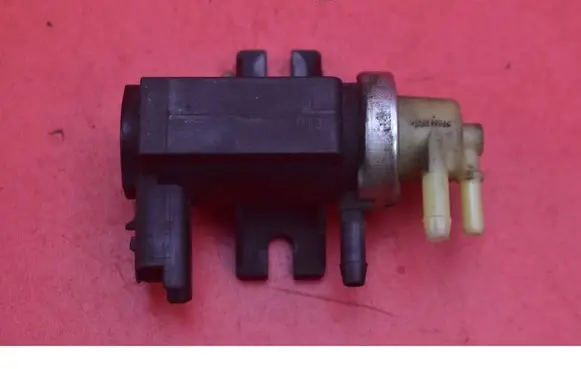 Peugeot 308 Vacuum valve 9672875080