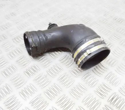 Maserati Ghibli Air intake duct part 670003845 70568413