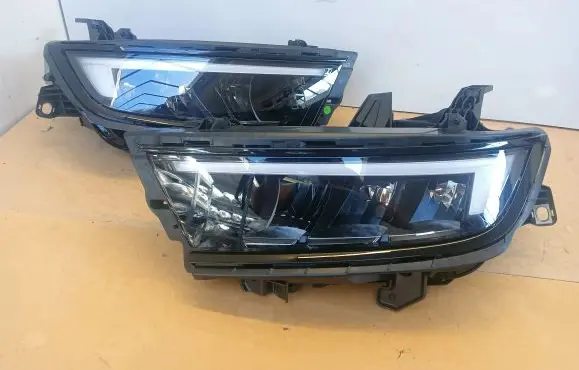 Opel Astra L Headlights/headlamps set 9858777280