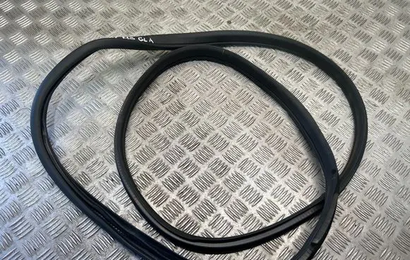 Mercedes-Benz GLA W156 X156 Front door rubber seal 