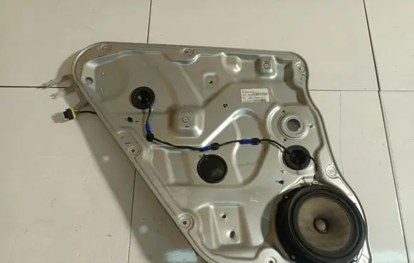 KIA Ceed Front door electric window regulator 834701H000