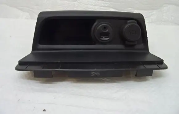 Peugeot 307 USB socket connector 9674655277