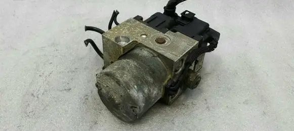 Porsche Boxster 986 ABS Pump 98635575500