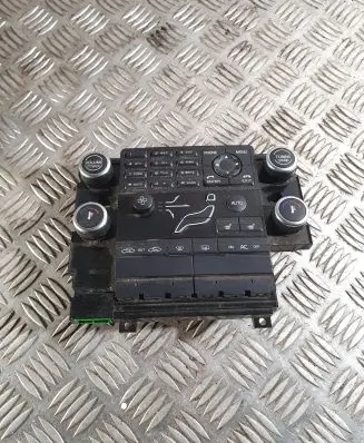Volvo V70 Climate control unit 30782903